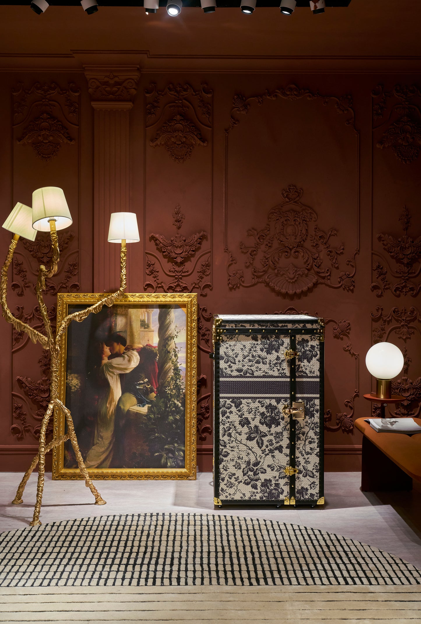 Dressing Table | Black with white | Leather collection
