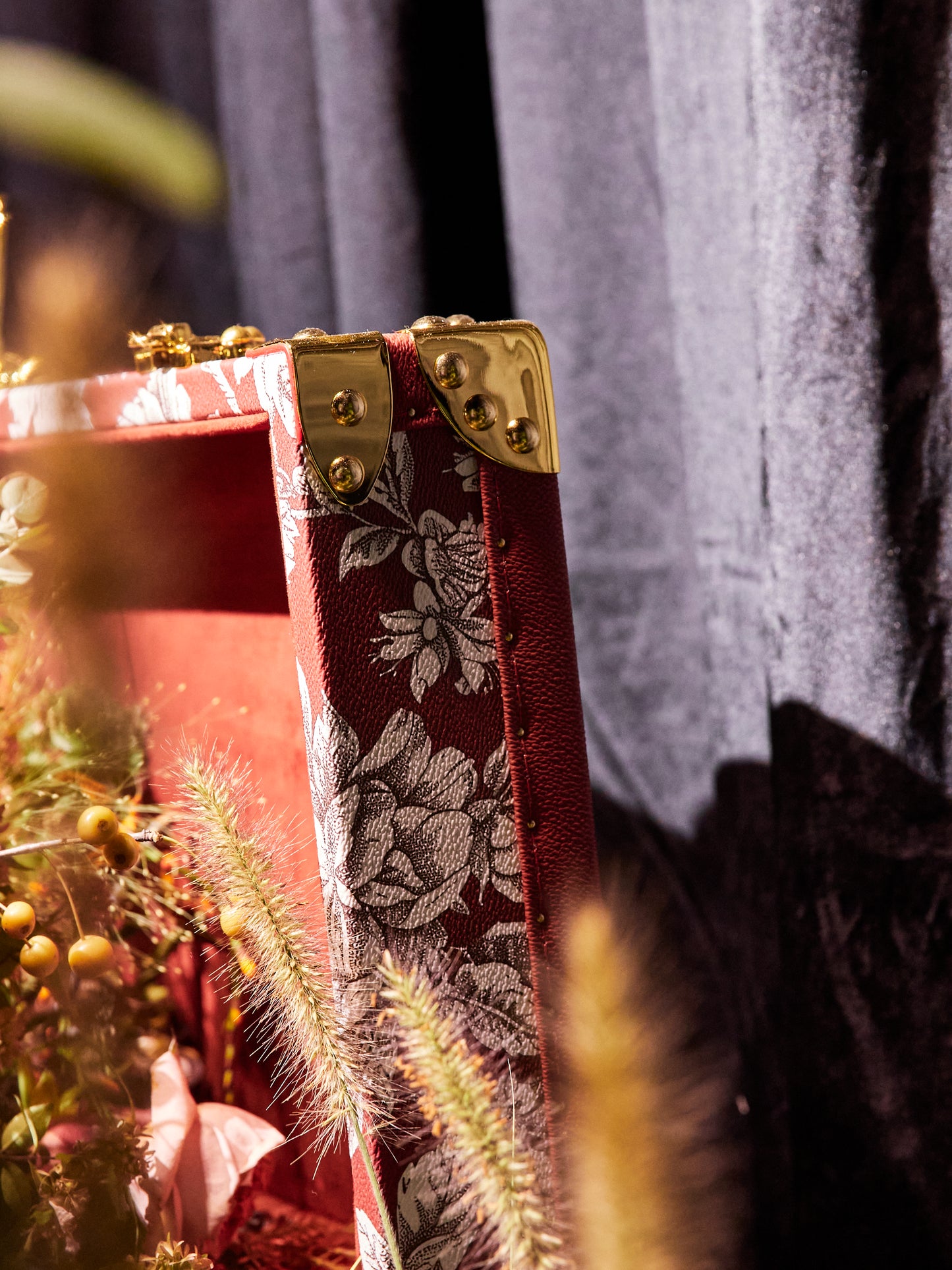 Tower Case | Red | Leather collection