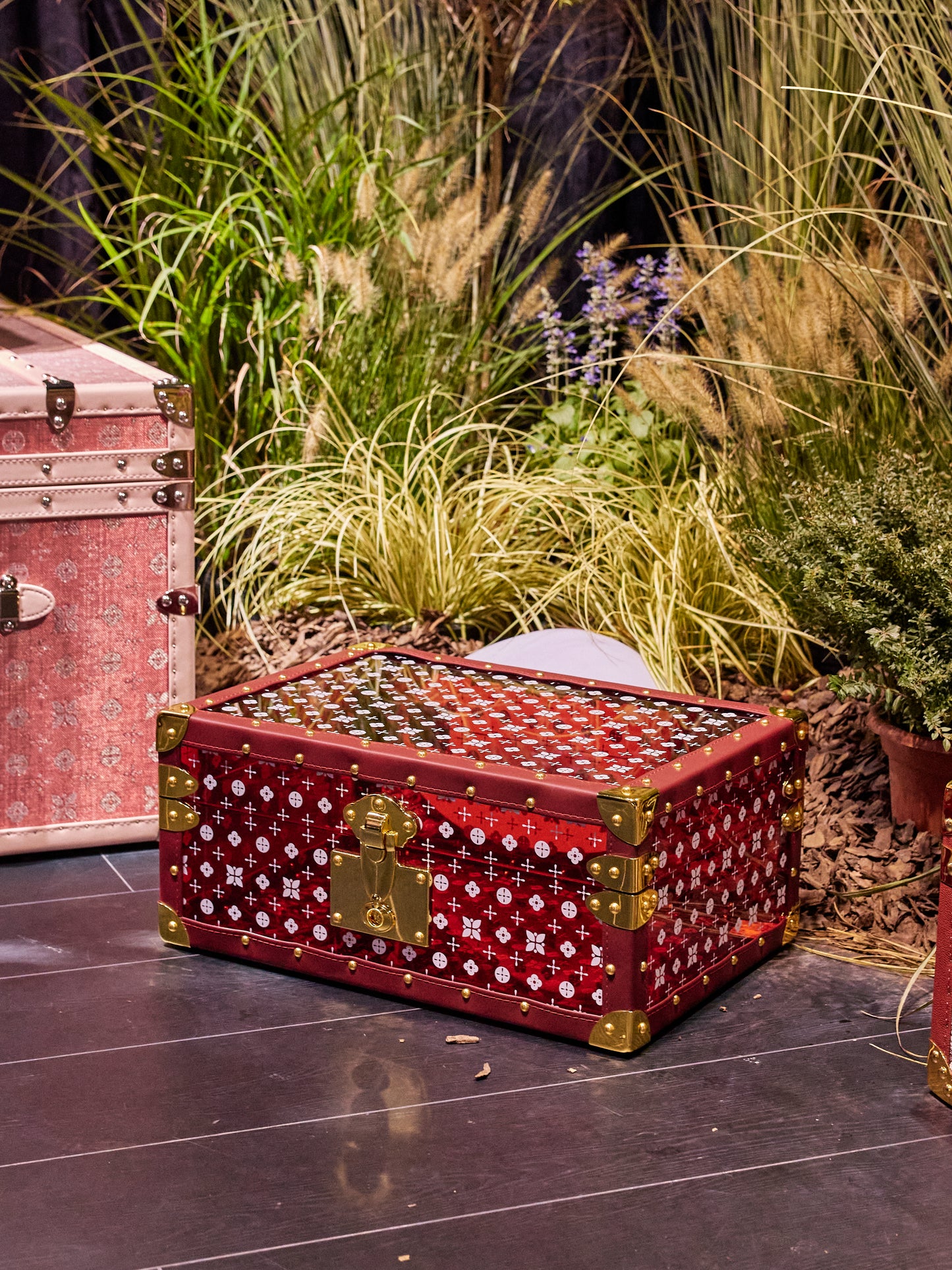 مجموعة Case|Red|Geather