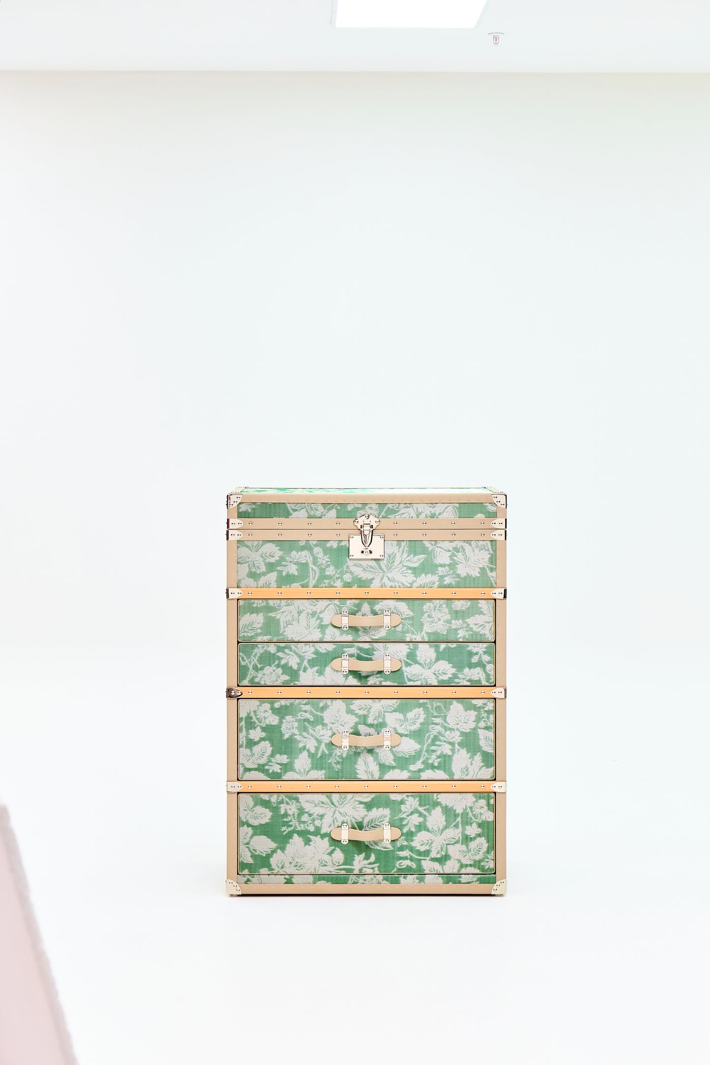 Jewelry Cabinet | Summer Green | Copper wire collection
