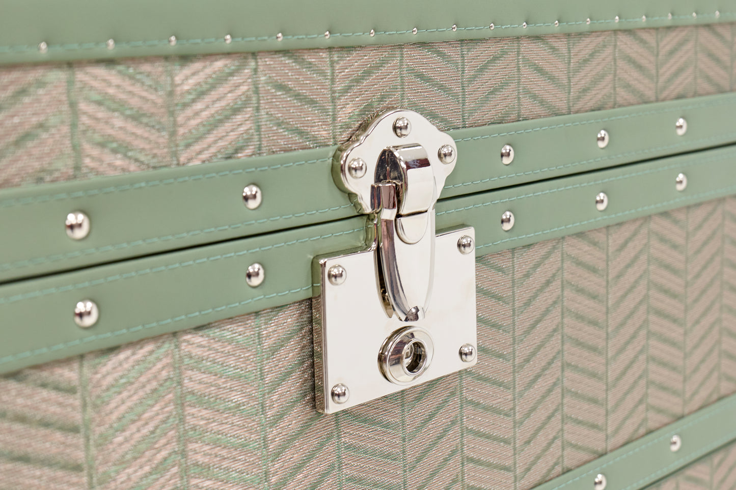 Jewelry cabinet | Emerald| Copper wire collection