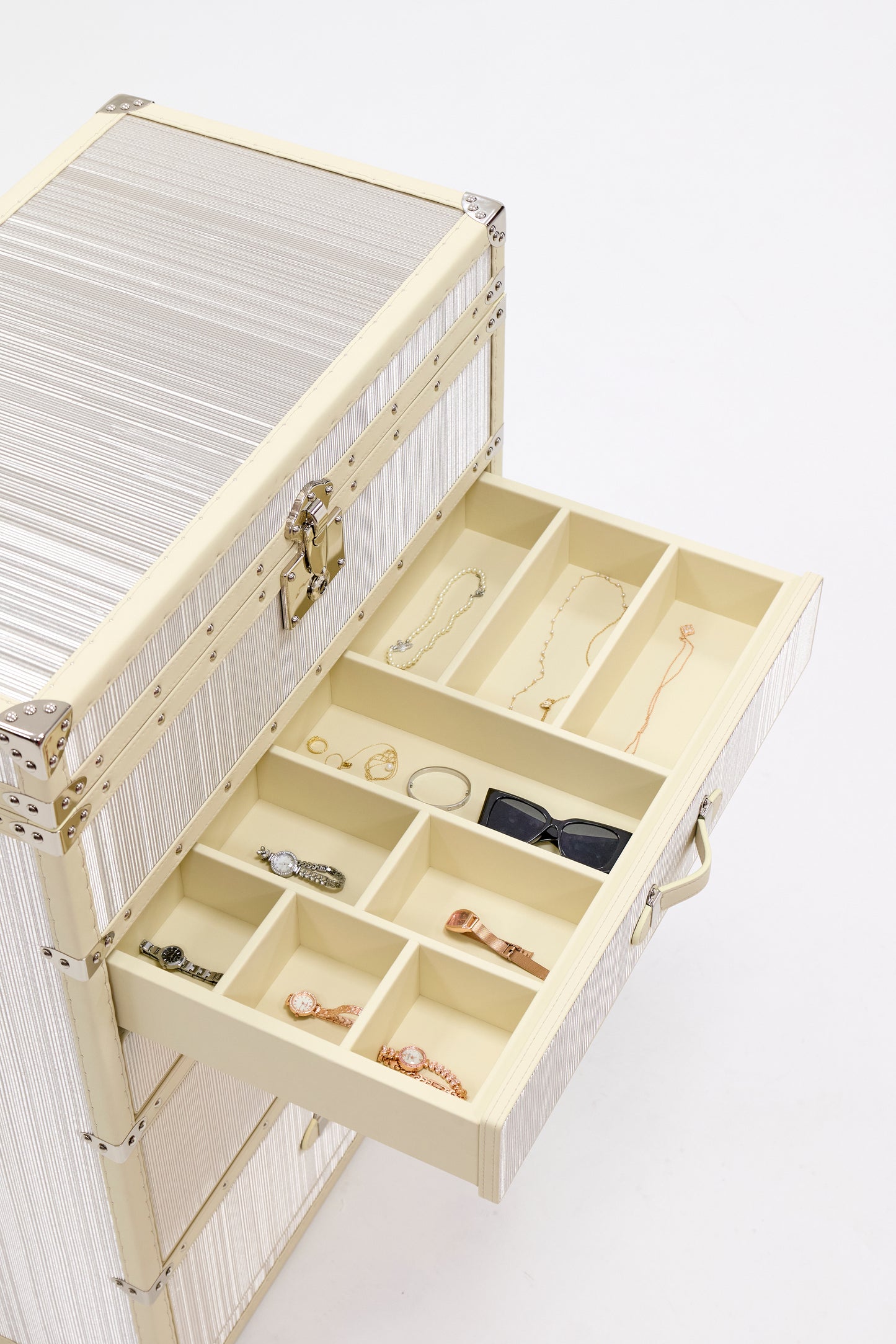 Jewelry Cabinet | Drifting Silver| Copper wire collection
