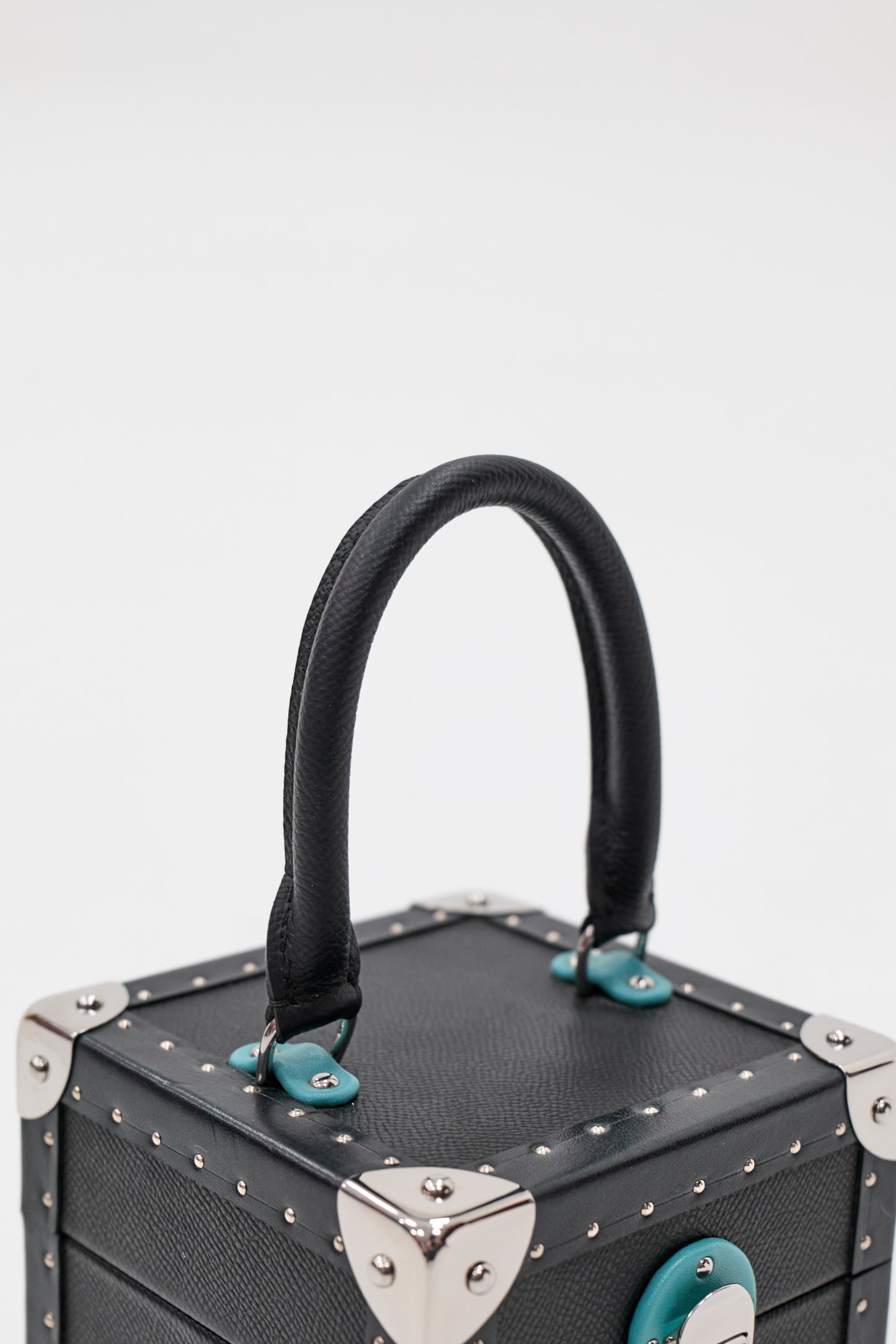 Handheld Jewelry Case|Black | Leather collection