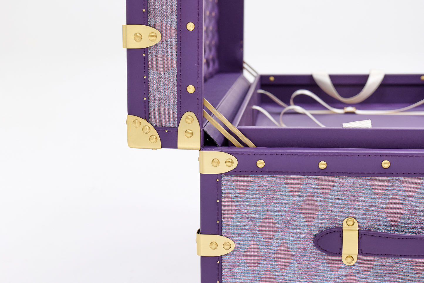 Coffee Table Case | Royal Amethyst| Copper wire