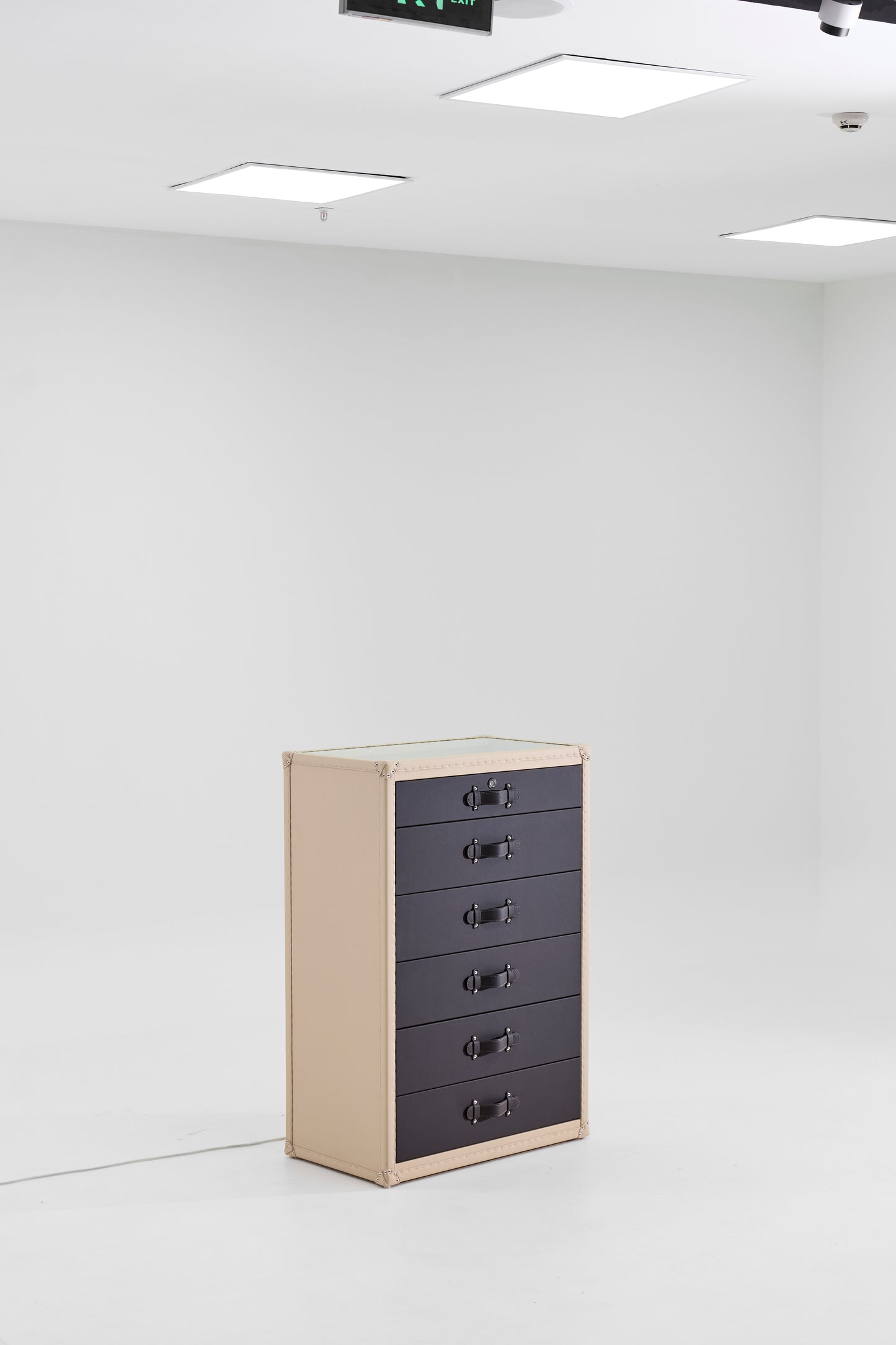 Jewelry Armoire |Black-cream beige |Leather Collection