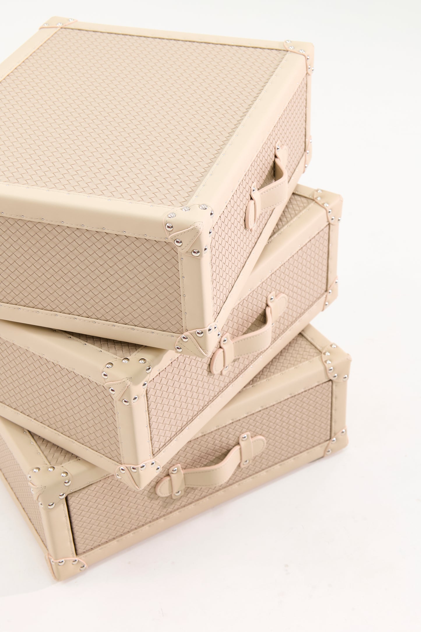 Rotating Triple Drawer Cabinet|Cream | Leather collection