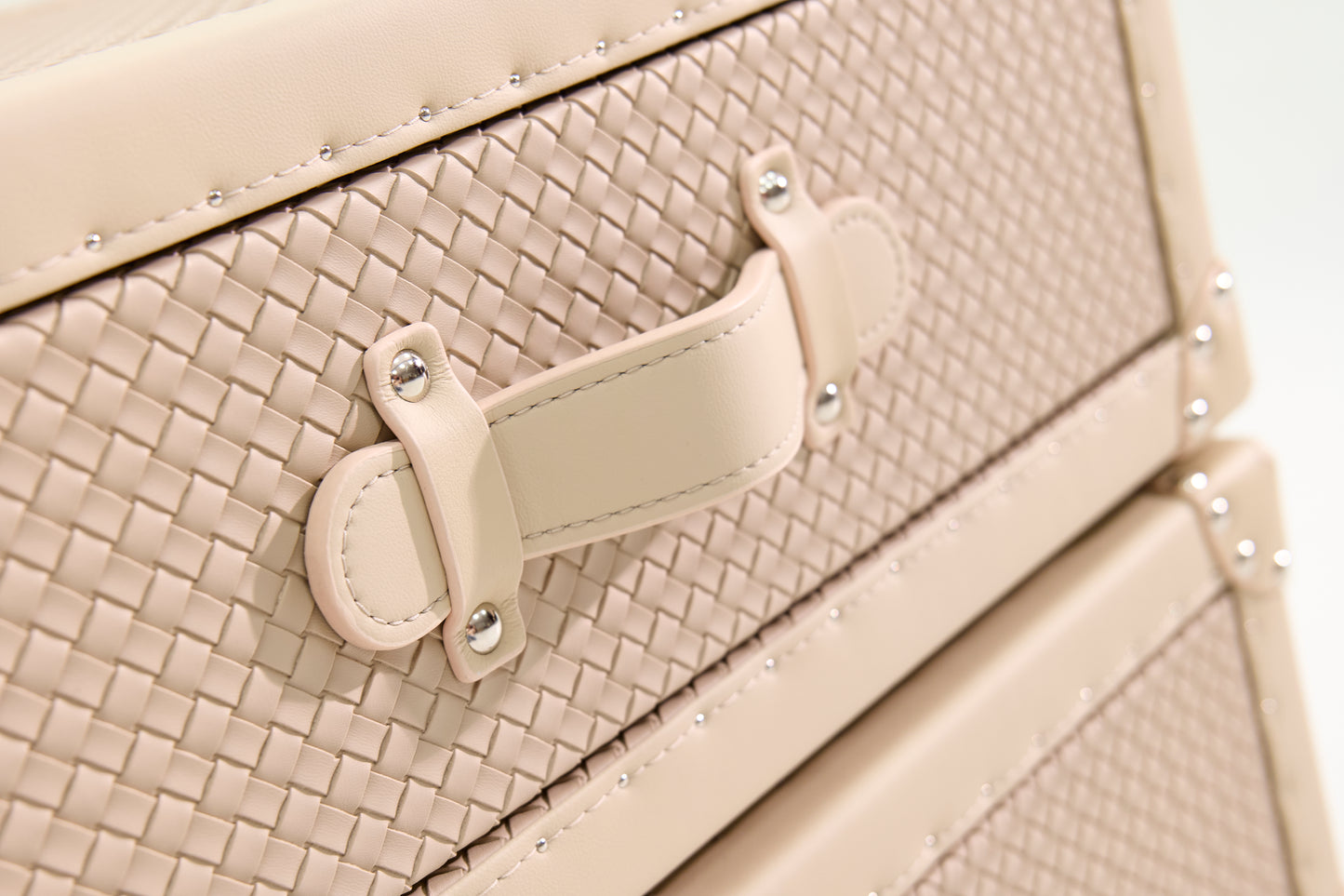 Rotating Triple Drawer Cabinet|Cream | Leather collection