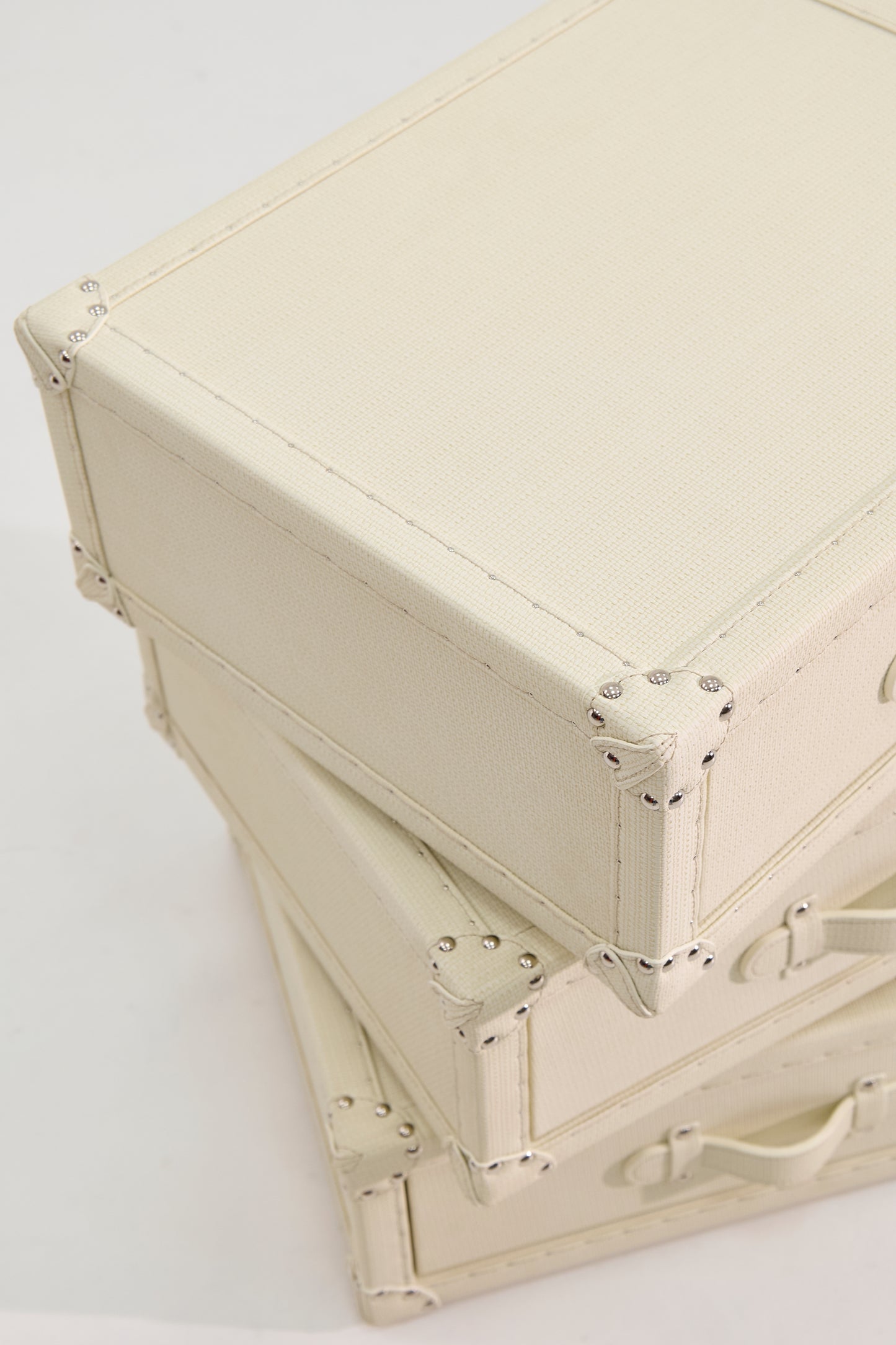 Rotating Triple Drawer Cabinet|Beige|Leather collection