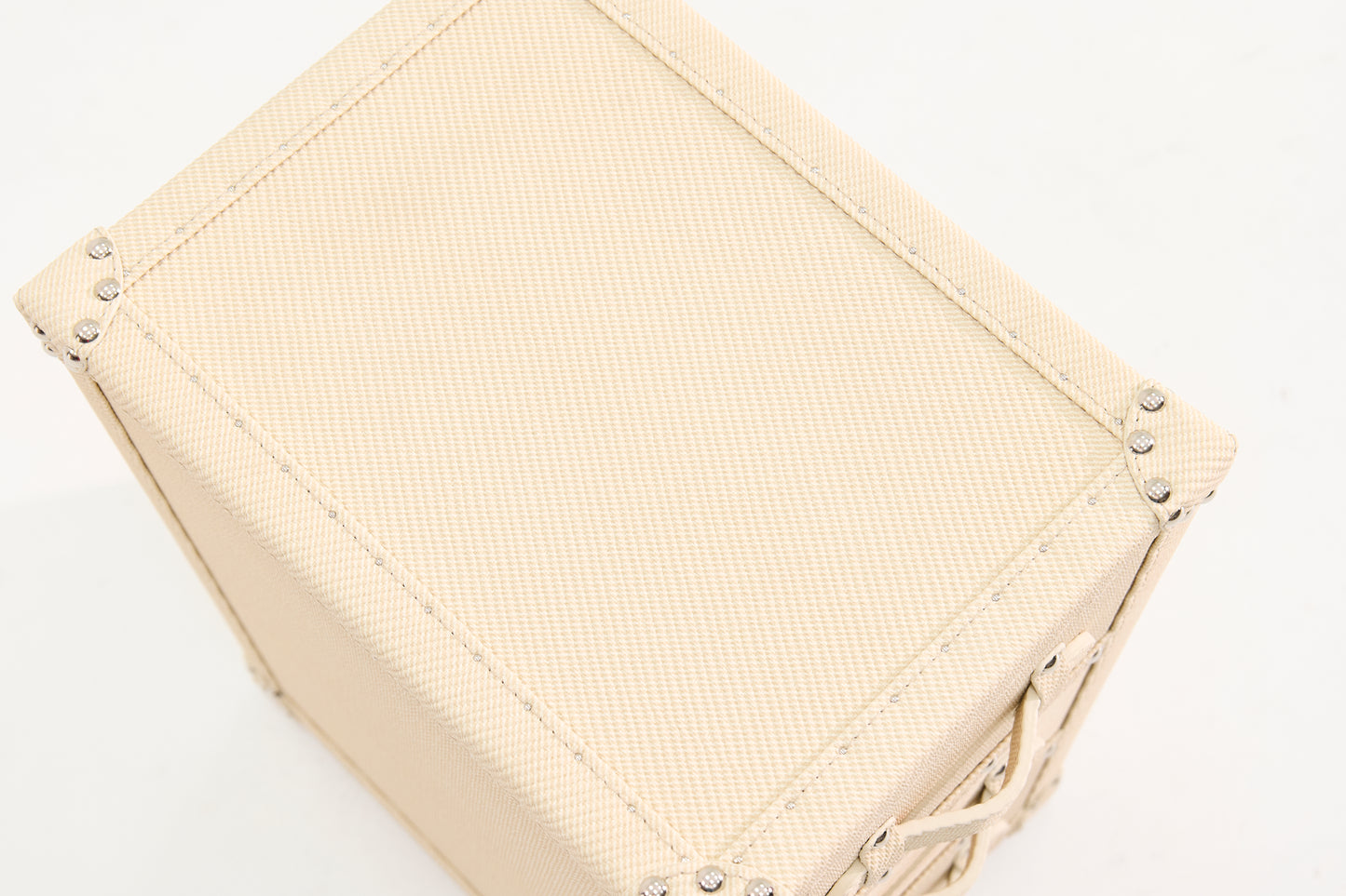 Ultra-narrow bedside table/under-desk storage|Off white|Leather collection