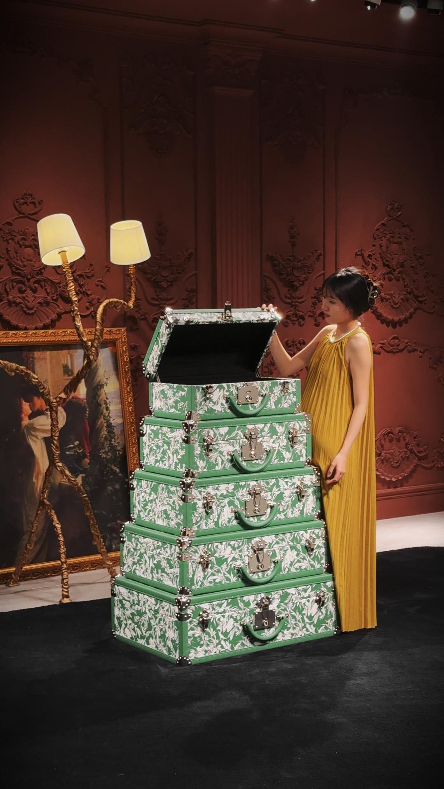Tower Case | Emerald-green | Leather collection