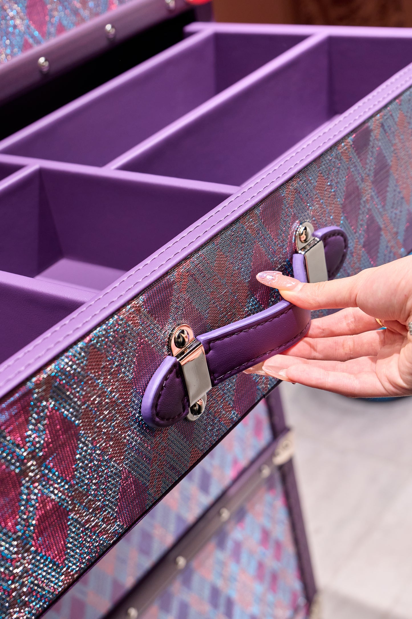Jewelry cabinet ｜Anemone purple ｜Copper wire collection
