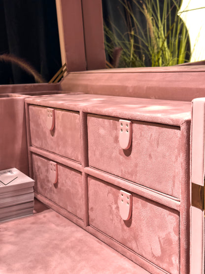 Dressing Table | Pink | Copper wire collection